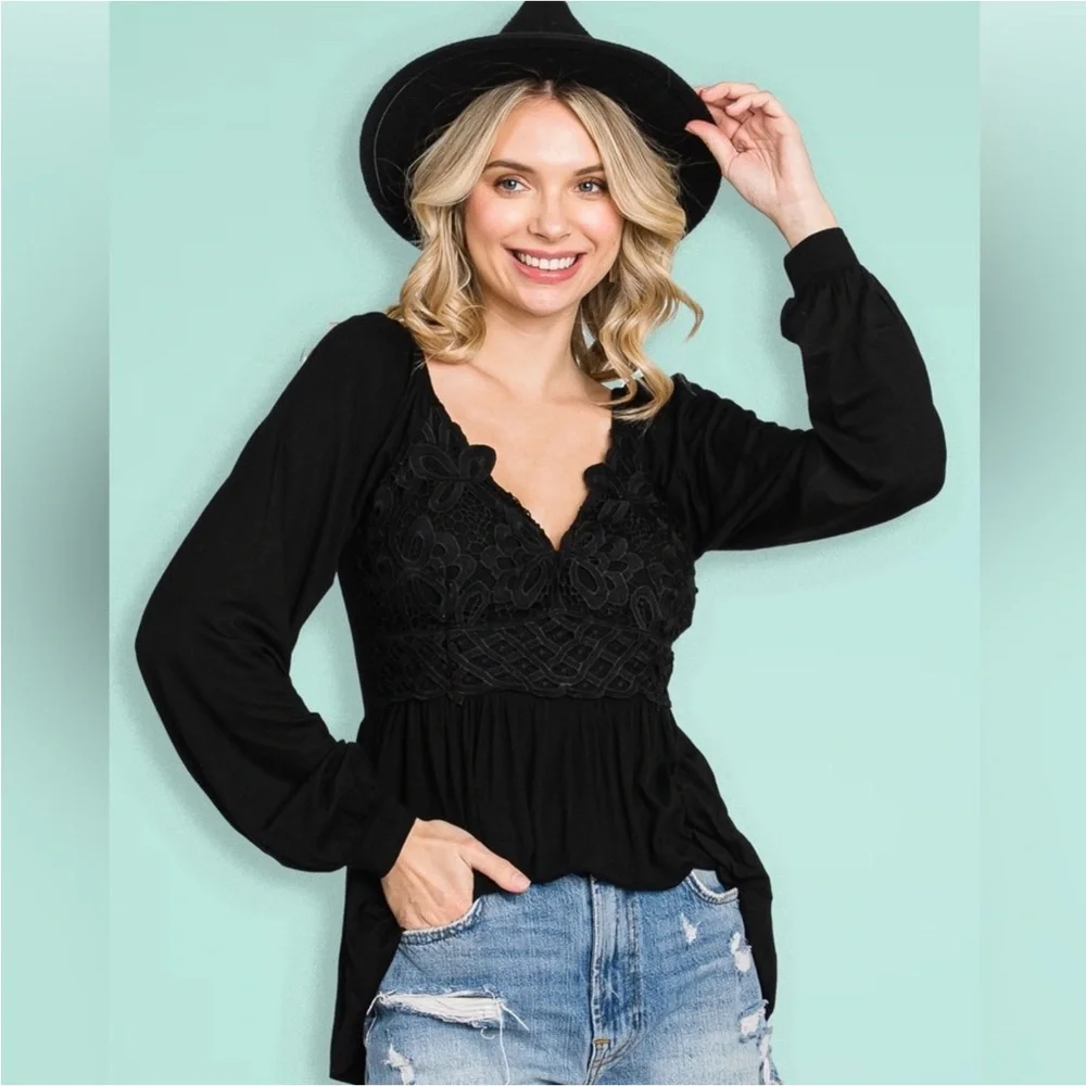 Ivory Knit Top with Crochet Lace and Built-In Bra Size Small